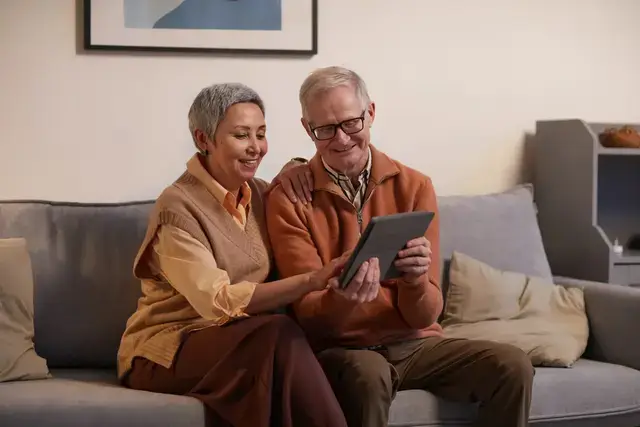 improving-experiences-for-people-with-dementia-and-their-carers